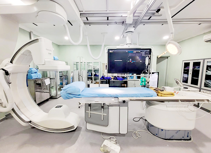 Abelly supply aluminum base by manual welding and CNC machining for DSA cathlab.