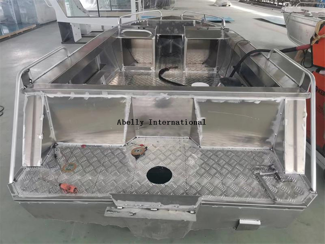 4.85BW Aluminum Bowrider Boat