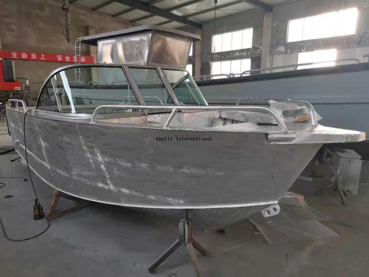 Abelly 580 All Welded Bowrider boat