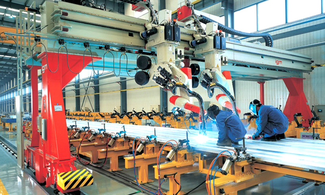 Automated aluminum welding production line with robotic system for industrial fabrication