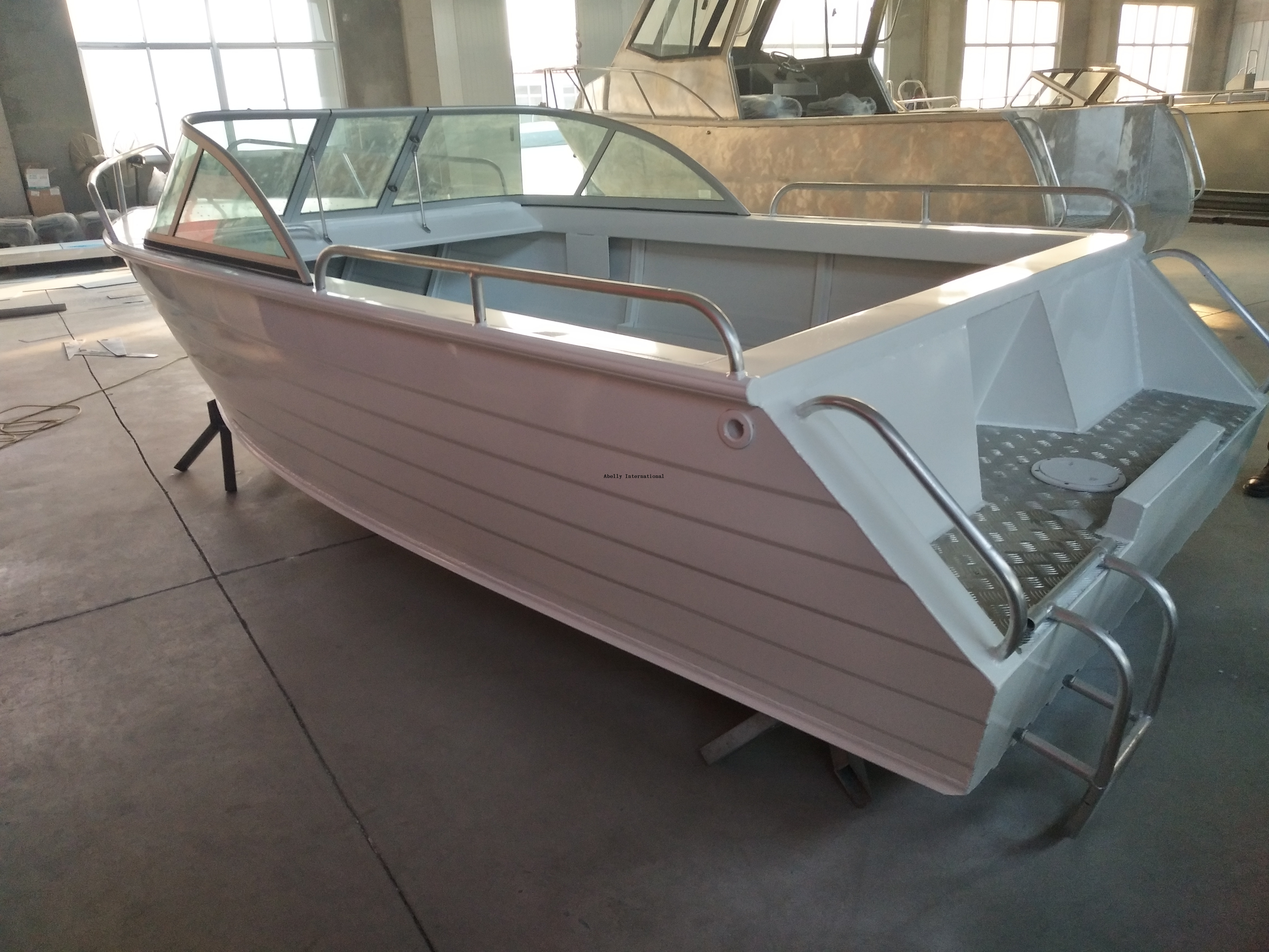 aluminum runabout boat